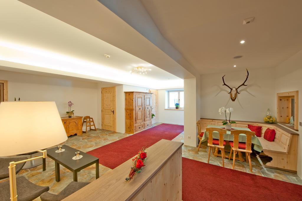 Hotel Chesa Grischa Sils Baselgia Buitenkant foto