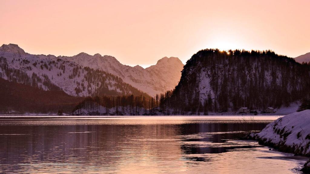 Hotel Chesa Grischa Sils Baselgia Buitenkant foto